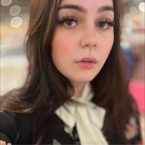 Meet your Posher, Natasha